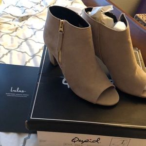 Lulus. Quipd Taupe Suede Shoes.